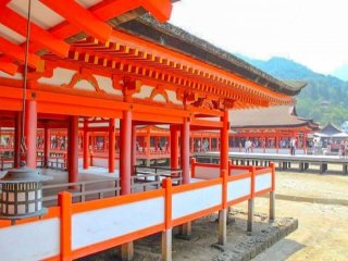宮島での通勤案件！賄い付き！受け入れ抜群です！