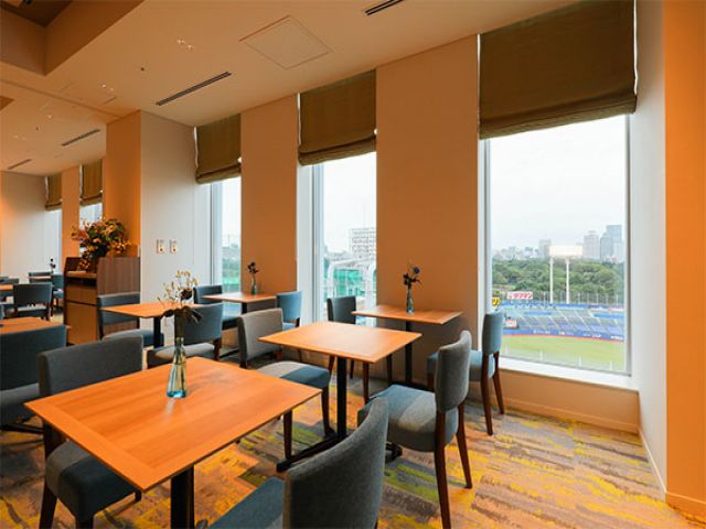 日々多くの観光客が利用し、野球シーズンは野球ファンなどで賑わうレストラン♪