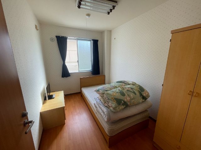 【社員寮】2Kタイプ・個室寮(一部共同)です。職場から徒歩約10分程度で通勤も便利です！