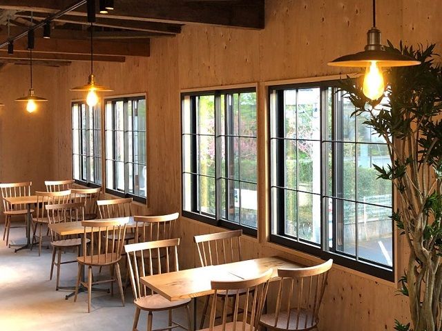 おしゃれなカフェでのお仕事！