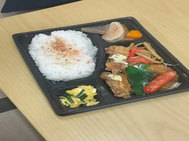 日替わりでお弁当もでます☆