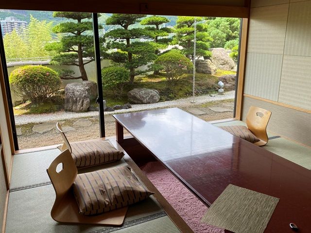 素敵なお庭の見えるレストラン♪