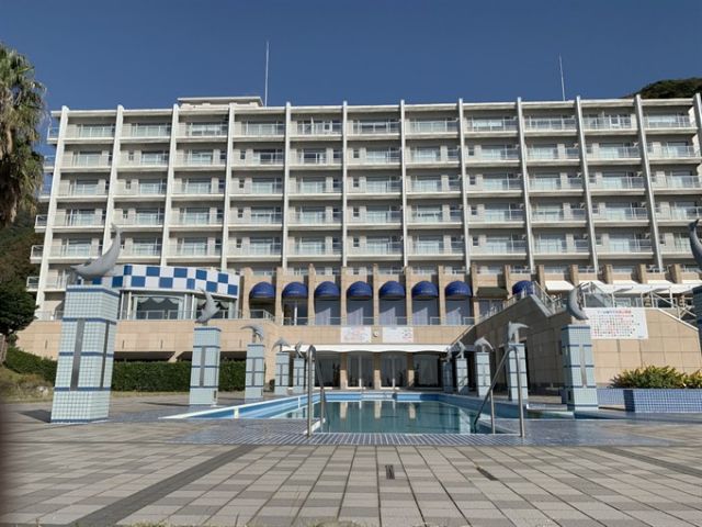 すぐそばが海の、とってもきれいなホテルです。