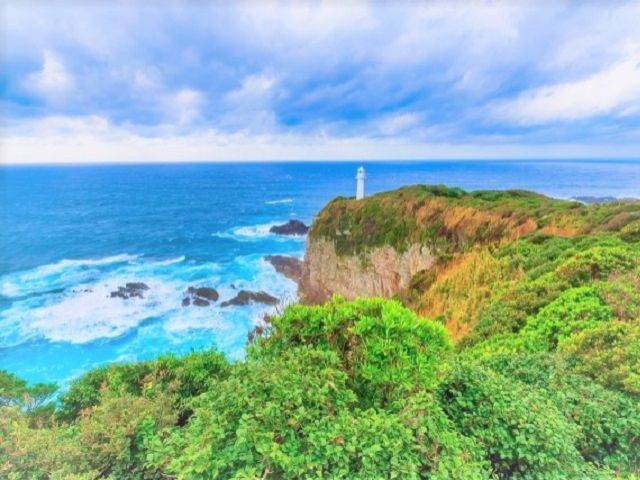 絶景スポット足摺岬！！透き通った海と済んだ空気の中で見るのは格別です☆