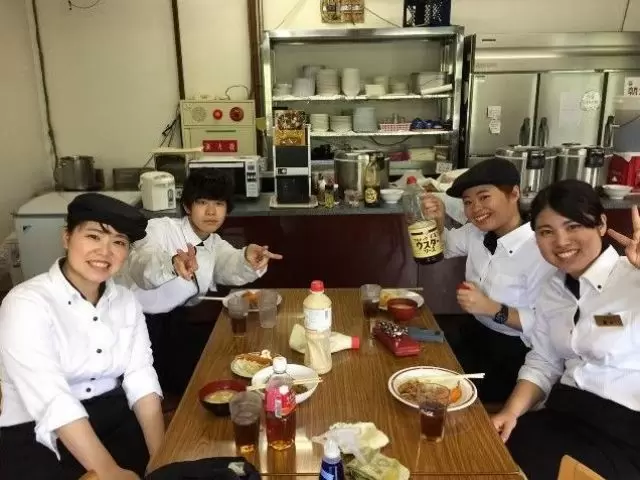 お食事は3食なんと休日も支給いただけます！