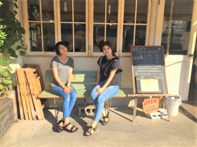 周辺には飲食店もたくさん♪