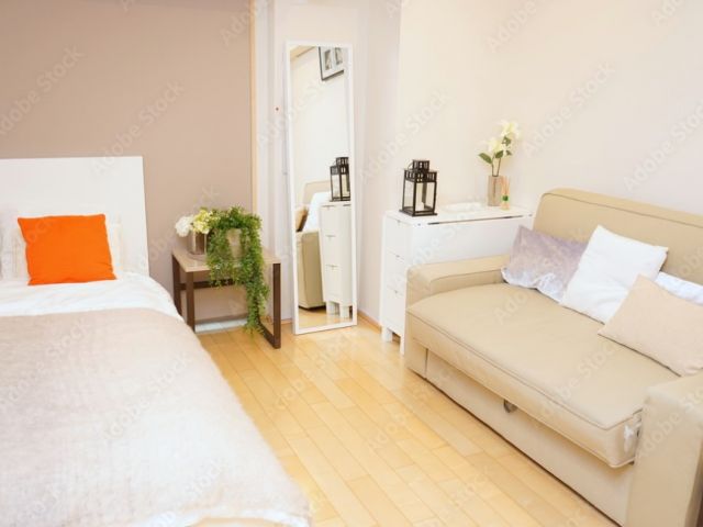 お部屋には基本的な家具家電はそろっております！