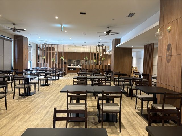 バイキングスタッフのお仕事！リニューアルしたホテルで綺麗です★