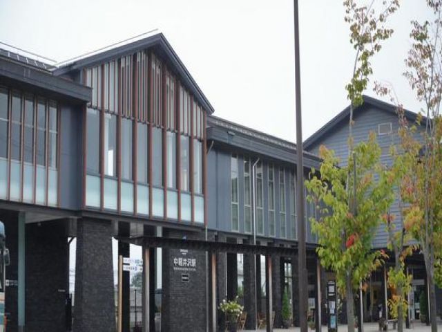 軽井沢の駅まで徒歩15分！！
