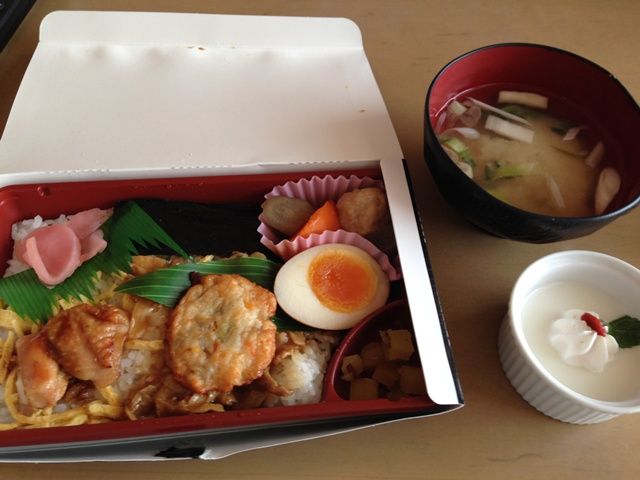 お弁当の日もございます