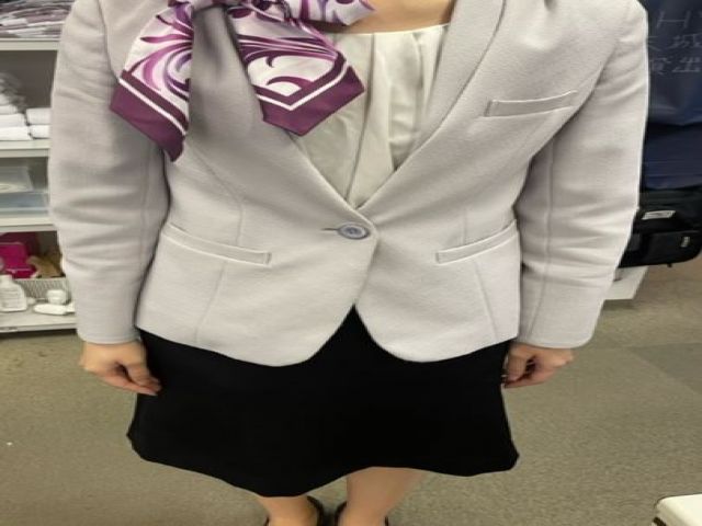 制服一例です。男性はスーツになります。