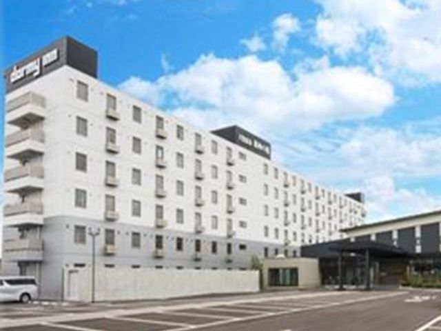 ビジネスホテルでの勤務です☆