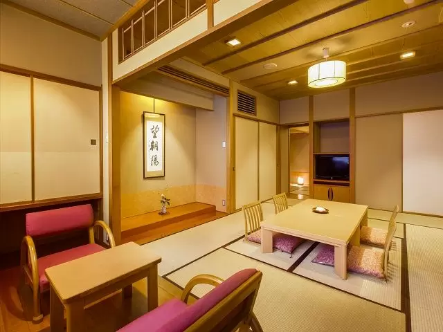（プロが選ぶ日本のホテル旅館100選）の入選旅館です♪