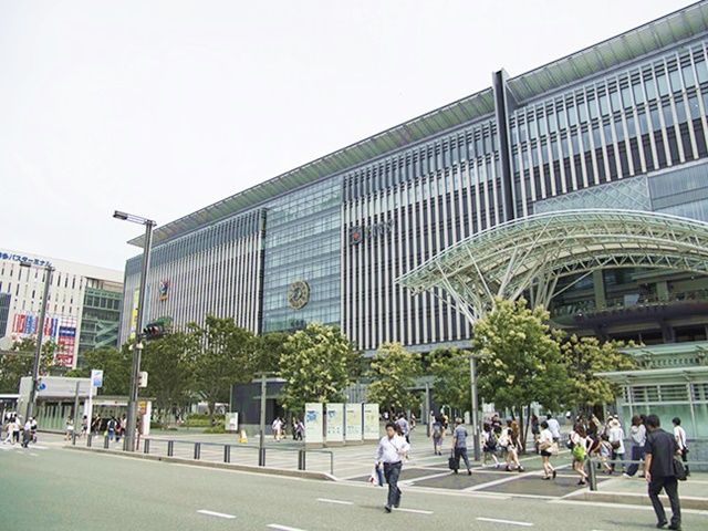 博多駅から徒歩8分。通しシフトの通勤案件。