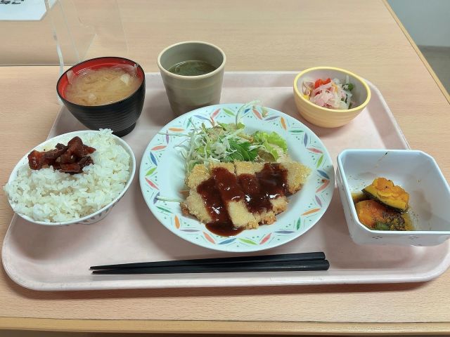 食堂の食事★