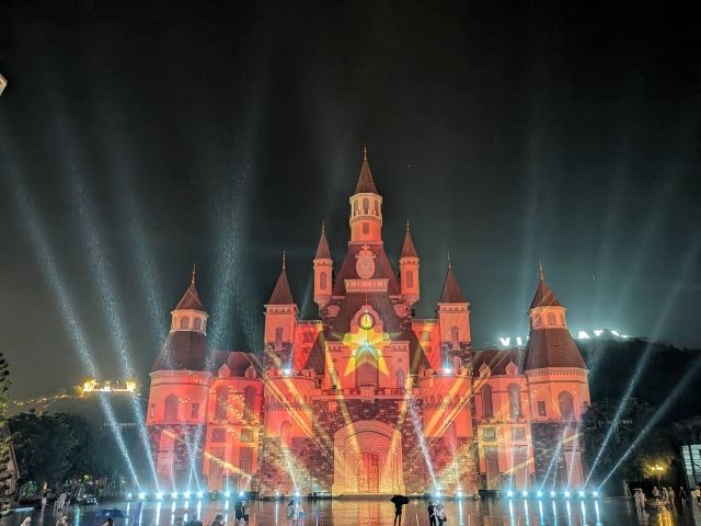 某テーマパークも近い！？