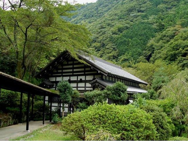 離れもありとても風情溢れる旅館です。