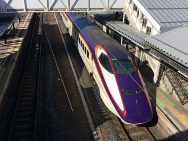 最寄り駅は新幹線も止まる駅です！