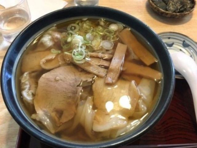 おいしいラーメン屋さんもいっぱいあります♪