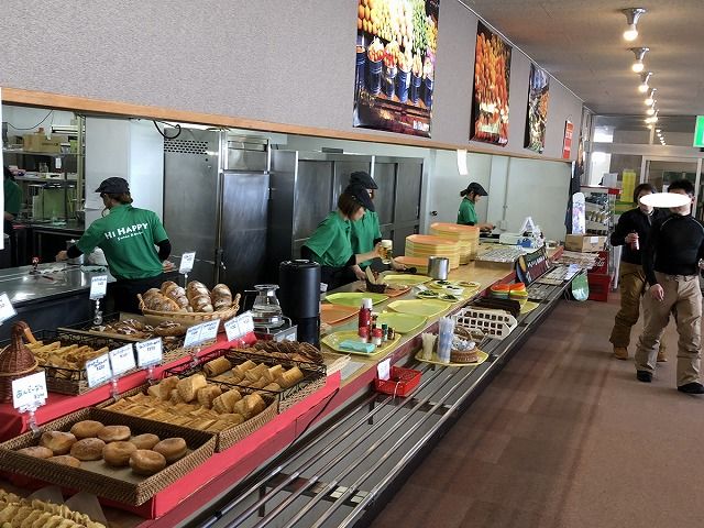 レストランでのヘルプも発生します