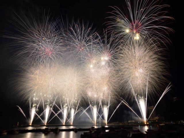 ●熱海は定期的に花火があがるので思い出づくりにピッタリ●