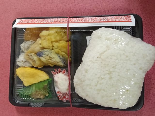 お弁当の写真です！