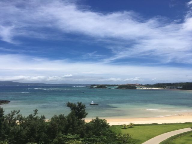 屈指のリゾートエリアの大型ホテルの調理のお仕事です♪