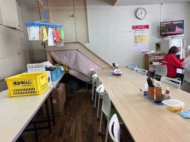 お昼は従業員食堂でしっかり食べれます！