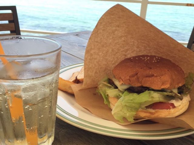 【美食のメッカ】淡路島バーガーをはじめ、海鮮料理やジェラートなどご当地の美食がたくさん★