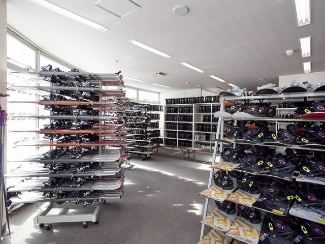 レンタル業務の際は、こちらで勤務頂きます。