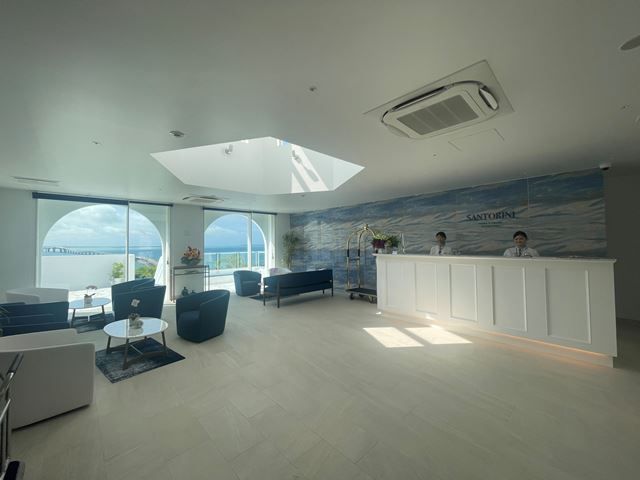 宮古島の青い海を眺める高台に新規開業ラグジュアリーホテルのフロントスタッフ募集！