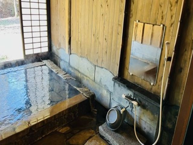 お風呂は温泉ですよ☆
