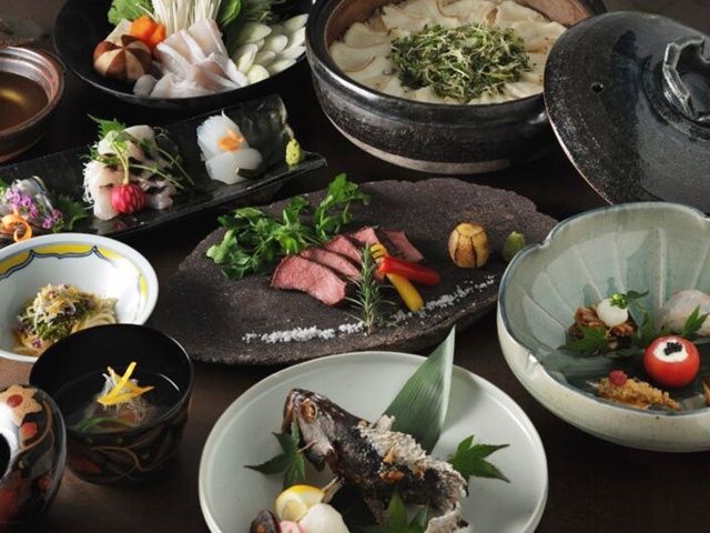五島の歴史四季とともに移り変わる味わいをご提供しております。