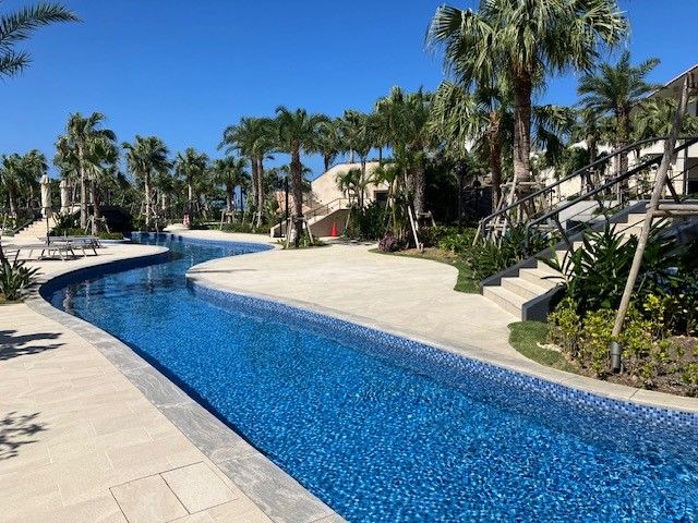 那覇空港から車で20分の好立地！沖縄リゾバで決まり！休日は那覇巡りも可能です。