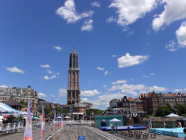 高時給でガッツリ稼ぐ！テーマパークに隣接するホテルの勤務です。