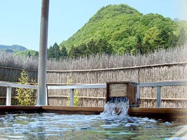 自家源泉のとてもリラックスできる温泉が自慢です！