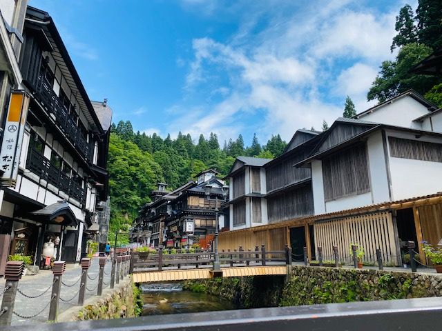大正ロマンあふれる人気温泉地☆銀山温泉♪