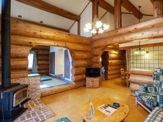 【大人気職種！】ホテル内アミューズメント施設、毎日楽しく働きましょう！