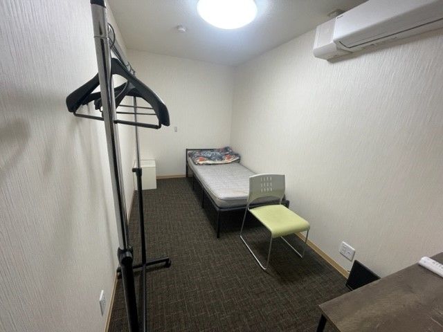 新築の個室寮を完備☆
綺麗なので過ごしやすいです◎