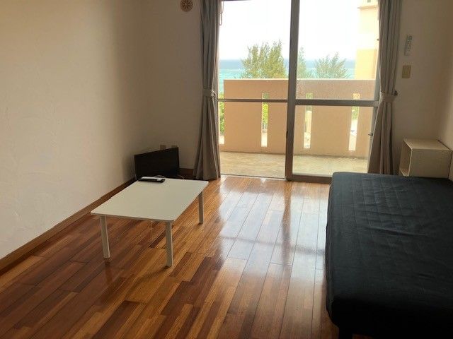 綺麗な寮で住み心地◎
お部屋から海も見えますよ！