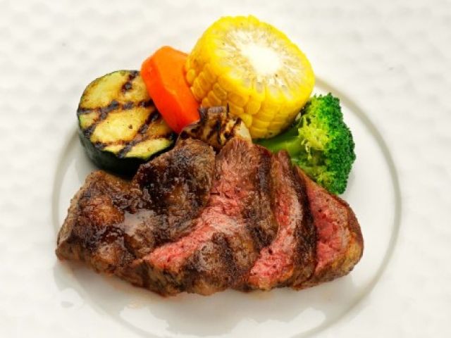 お客様に提供するお料理です。