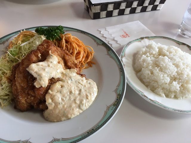 宮崎と言えば「チキン南蛮」！他にも宮崎グルメ多いですよ☆