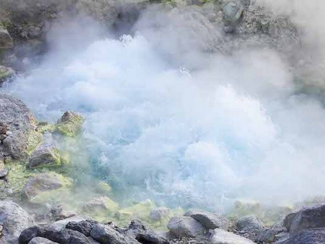 日本最大の湧出量・毎分9,000リットル湧き出す源泉です