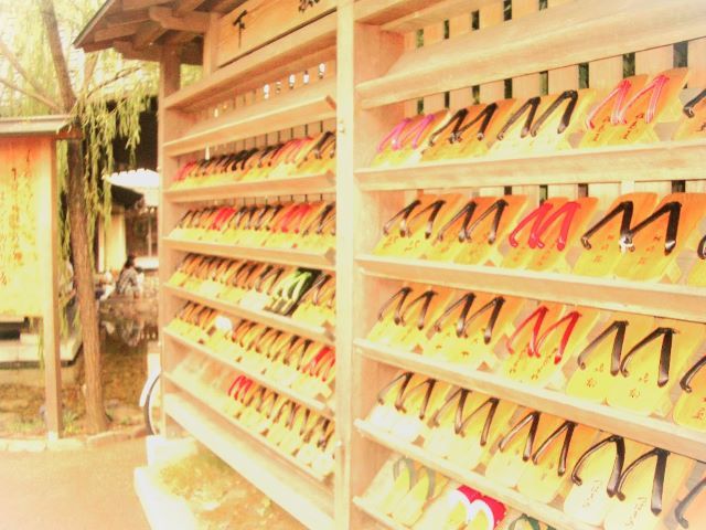 城崎温泉でのお仕事☆
浴衣姿の観光客がたくさんいますよ！