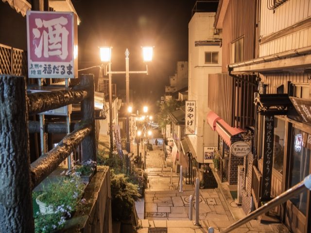 夜の散策も気持ちがよさそうです。