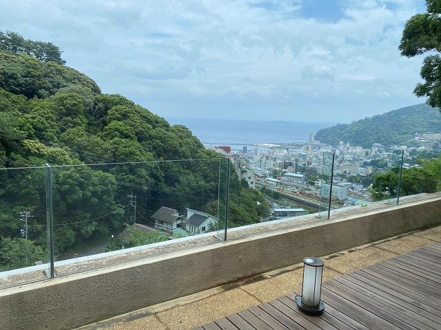 花火も海も熱海市内も見下ろせるステキな景色♪