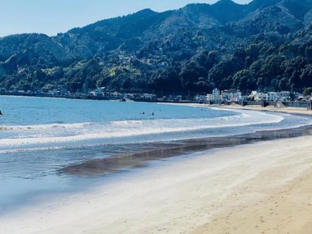 休みの日は伊東のビーチで遊べます♪