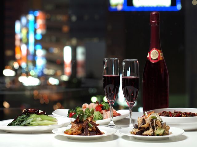 本格的な中国料理を提供していただきます☆