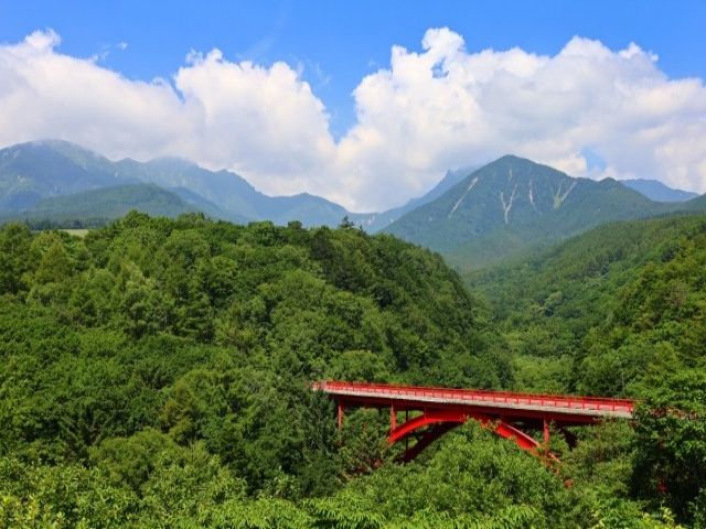 ★八ヶ岳は四季を通じて多種多様なアクティビティ要素があり、自然の恵みを活かした料理も注目★