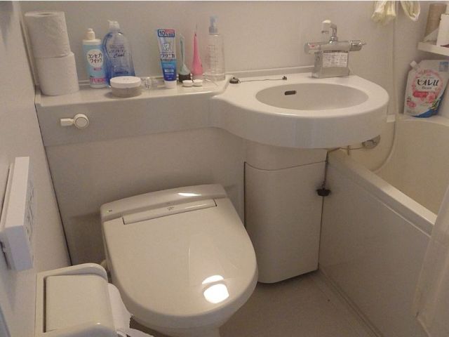 机や冷蔵庫も完備してます!!